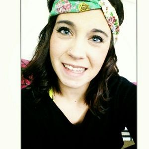 Meet your Posher, Steohanie