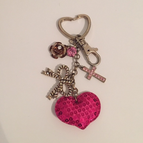 Betsey Johnson key ring