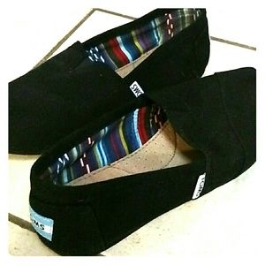 Toms black flats