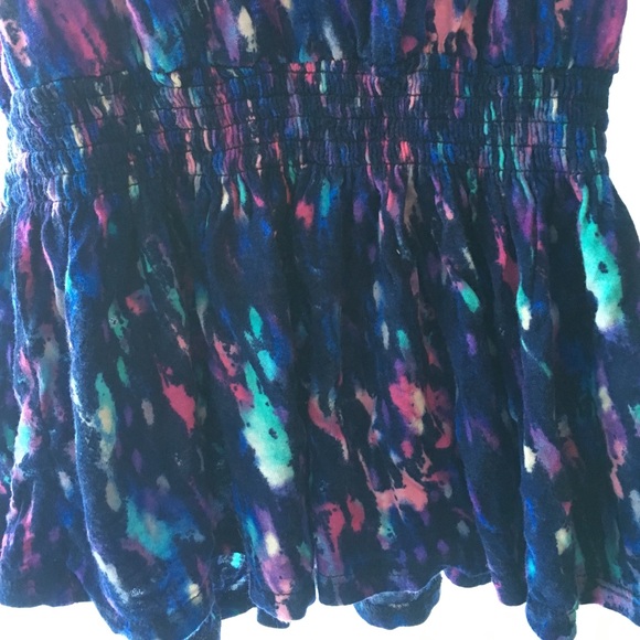 tank top - Picture 2 of 4