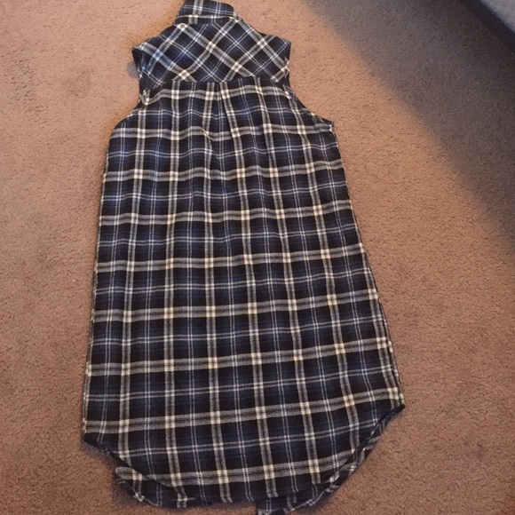 Plaid extended button down - Picture 2 of 2