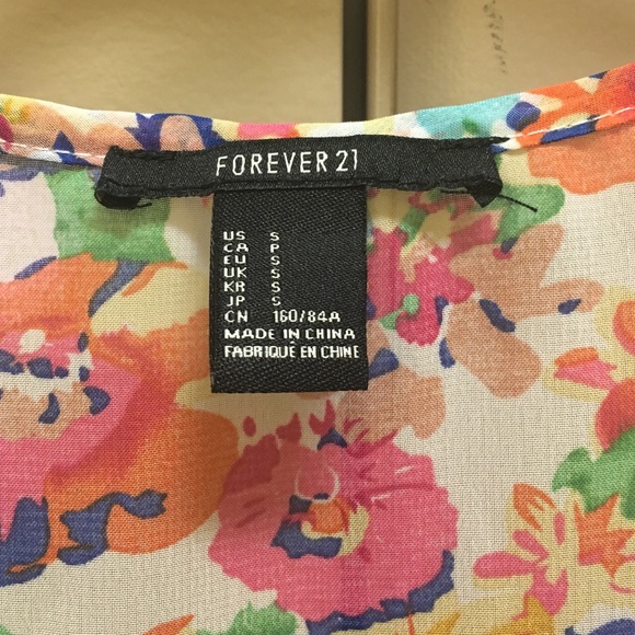 FLORAL TOP - Picture 3 of 3