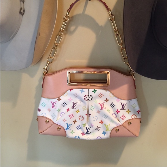 Beautiful Louis Vuitton Judy bag.