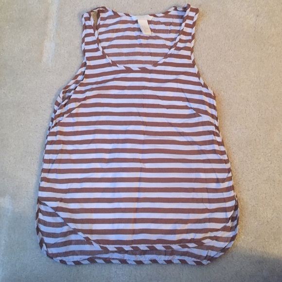 Brown and white size 2 tank