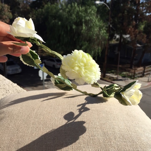 Flower band - Picture 3 of 4