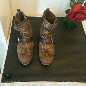 Boutique 9 ankle boot