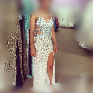 Prom Dress ONLY WORN ONCE!