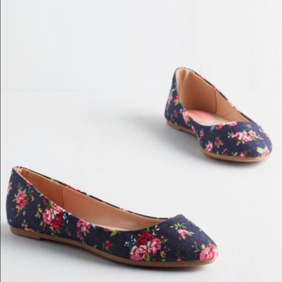 Floral flats