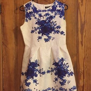NWT blue and white floral damask dress!!!