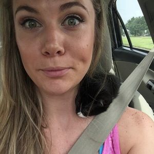 Meet your Posher, Stephanie