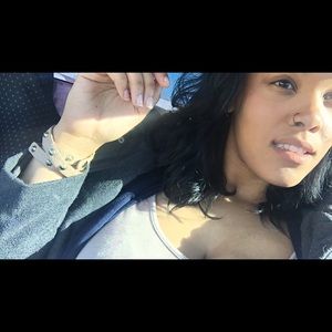 Meet your Posher, Simone