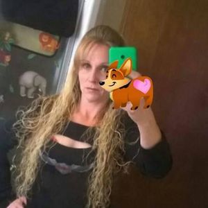 Meet your Posher, Nickie