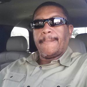 Meet your Posher, Derek