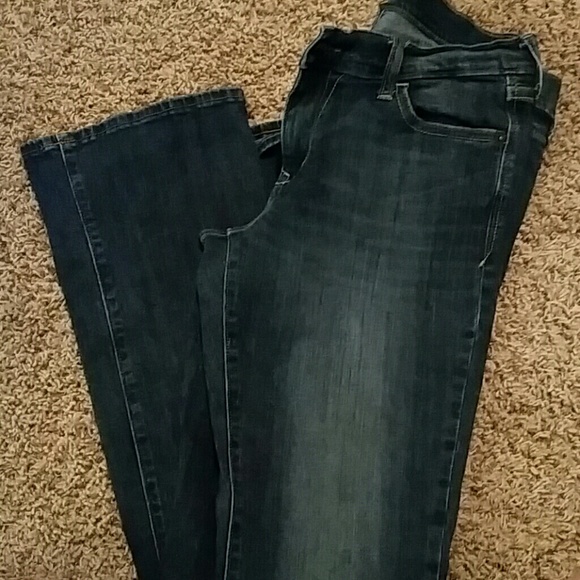 Boot cut jeans