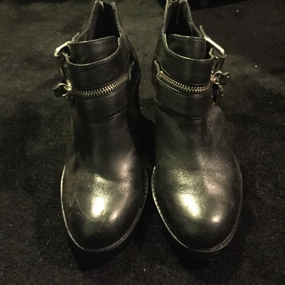 MOTO BOOTIES✨ - Picture 2 of 3