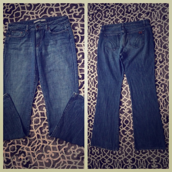 ❌SOLD❌Joe's Muse Bootcut jeans size W31!