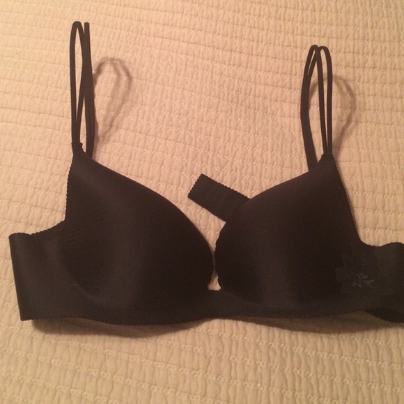 Angels VS secret embrace bra 36B