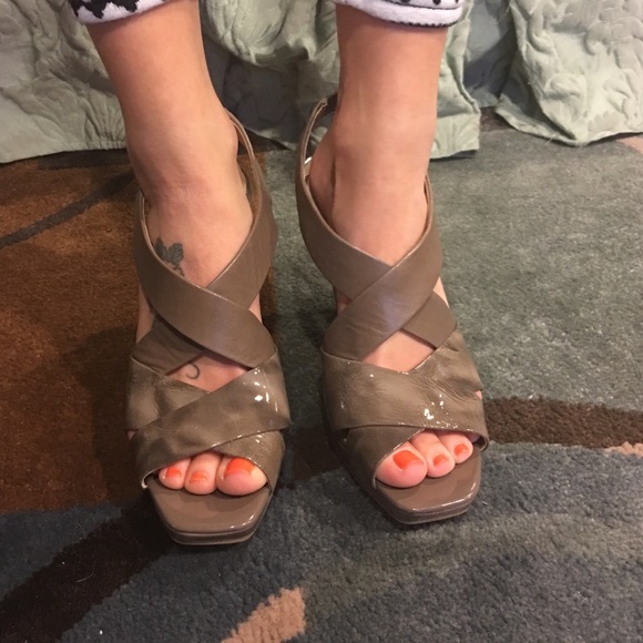 Kenneth Cole Reaction Sandals