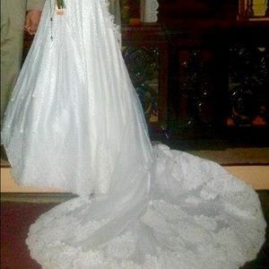 Gorgeous Ivory weeding dress!!