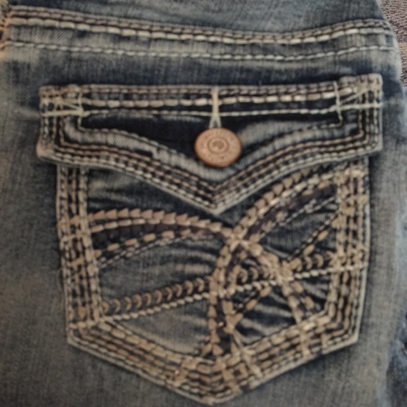 Wallflower boot cut jeans size 6