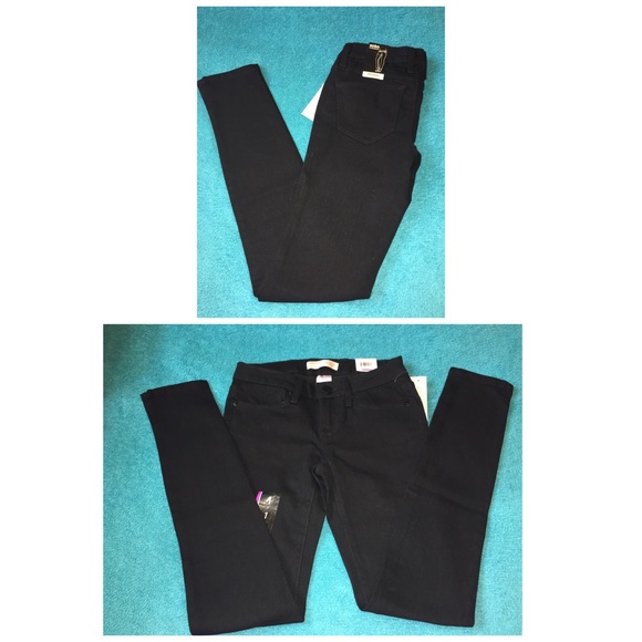 Black skinny jeans