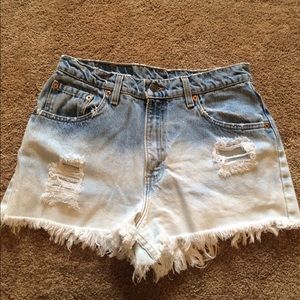High waisted Levi shorts