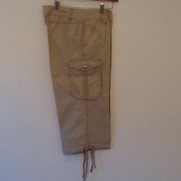 DKNY Capri shorts. New. Never been worn.