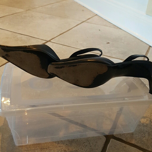 Anne Klein black kitten heels - Picture 3 of 4