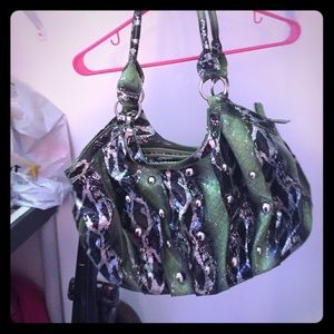 Green/black/silver peather purse w metal accents