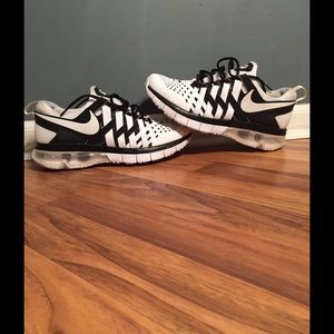 Nike air max finger traps