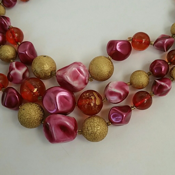 Vintage Beaded Necklace - Picture 4 of 4