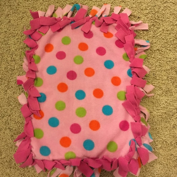 Baby security blanket...polka dots!💕