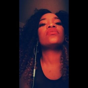 Meet your Posher, Danni lmuzik