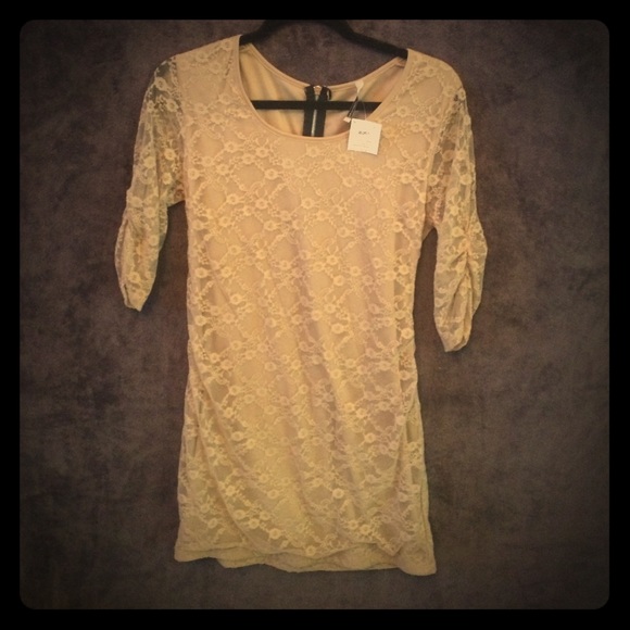 3 quarter sleeve lace dress