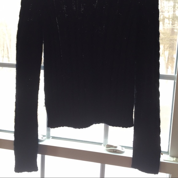 Sweater - Picture 4 of 4