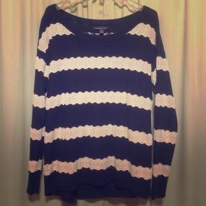 🎉AEO Navy Blue/ White Lace Sweater🎉