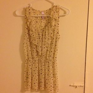 Ruffle collar star shirt