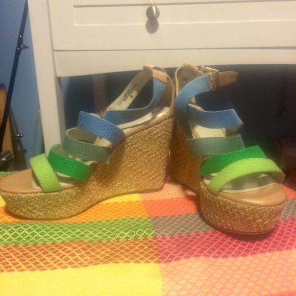 Nine West Wedges - Picture 2 of 3