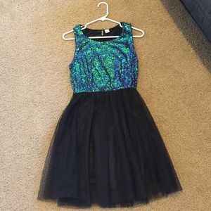H&M sleeveless sequin HOMECOMING DRESS