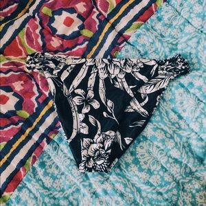 Billabong Floral bottoms