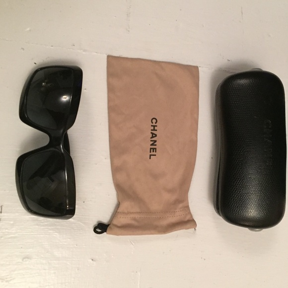 Chanel Sunglasses with mother of pearl logo