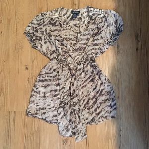 Size medium polyester shirt