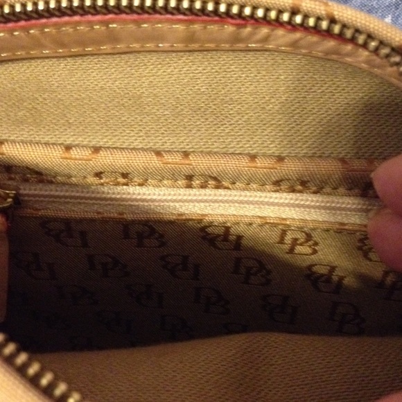 Light brown Dooney & Bourke handbag - Picture 4 of 4