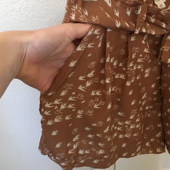 Polyester shorts - Picture 4 of 4
