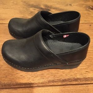 Sanita nursing shoe.