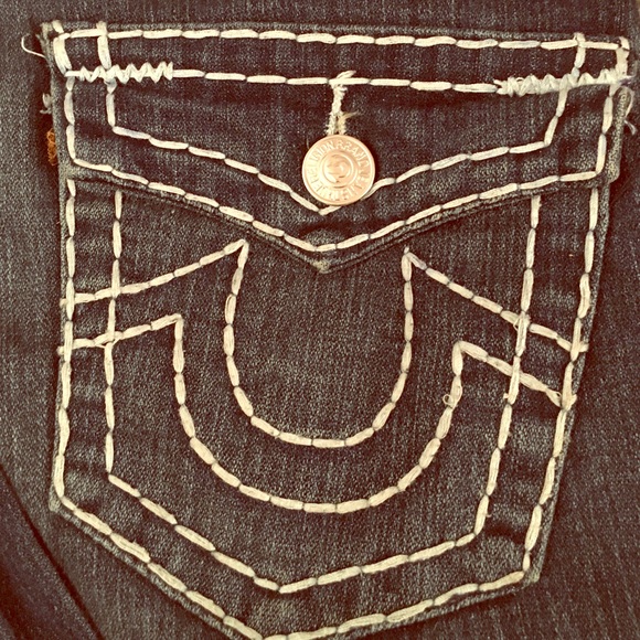 TRUE RELIGION JEANS