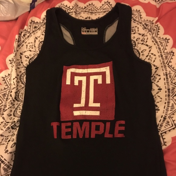 Under armour workout tank size small