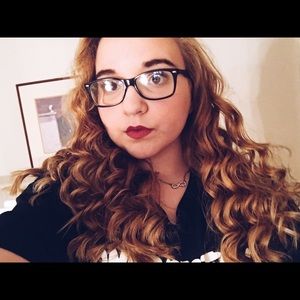 Meet your Posher, Rena