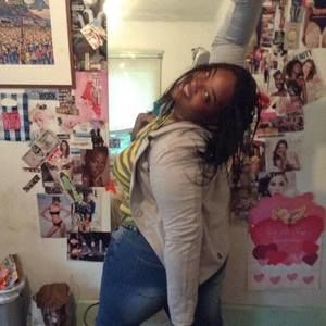 Meet your Posher, Latisha