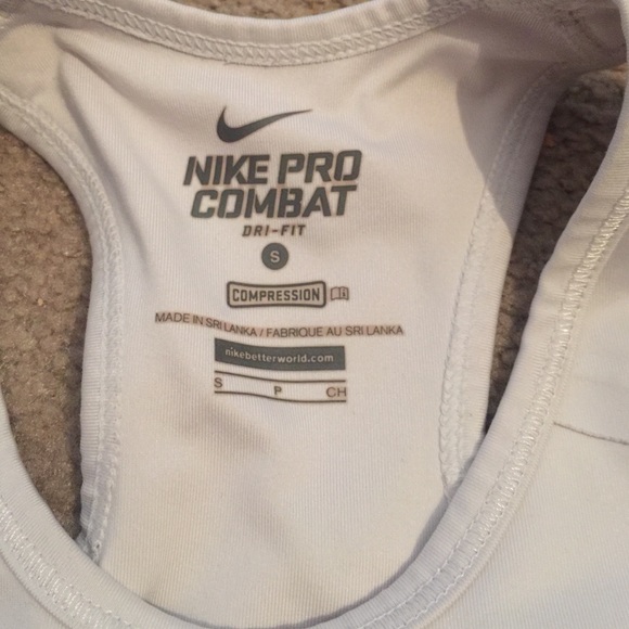 Nike Dri-fit sports bra - Picture 2 of 2